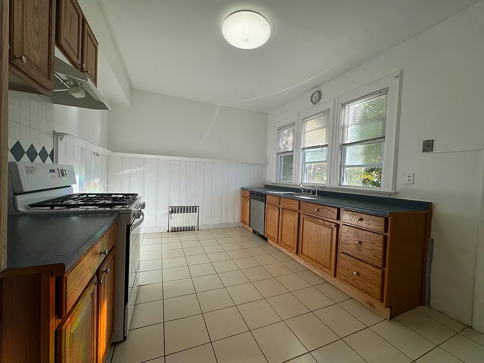 Spacious Kitchen