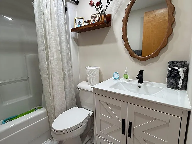 7 N Columbus Blvd #212 — Photo 22
