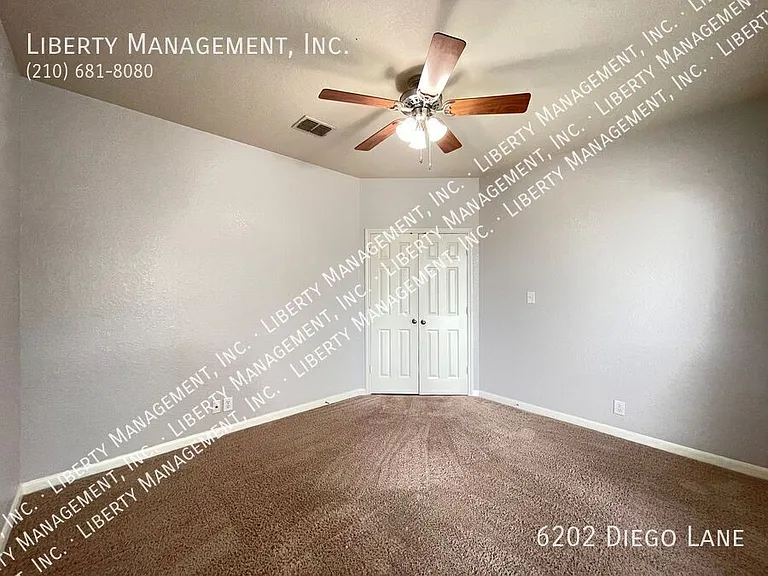 6202 Diego Ln — Photo 4