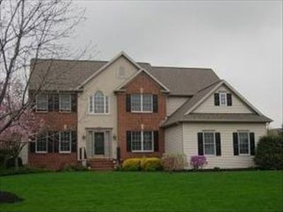 1366 Hyde Park Dr, Lancaster, PA, 17601