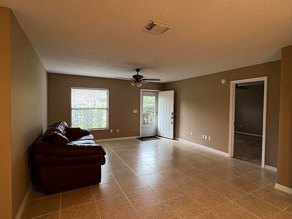 3rd image of 4360 Ponds Dr