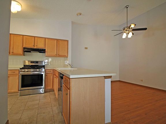 2nd image of 282 Whitewood Dr Unit 282
