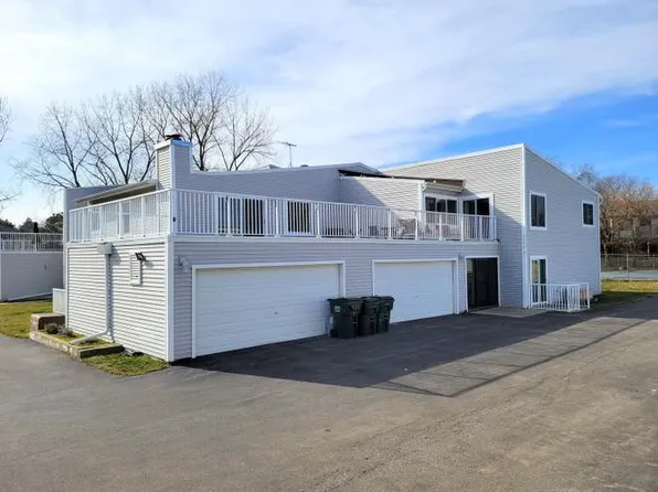 2252 N Baldwin Way Unit 1A, Palatine, IL 60074