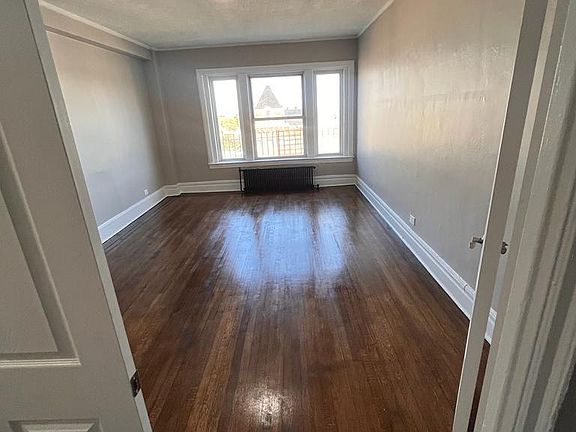 4th image of 156 S Harrison St #302A
