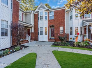 31 Lexington Ct, Holmdel, NJ 07733