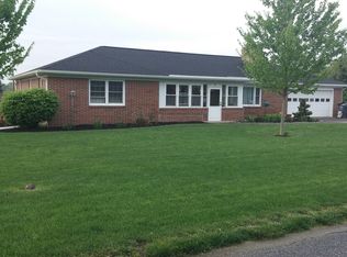 7 Budview Dr, Willow Street, PA 17584