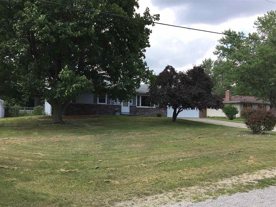 1st image of 23587 Linden Dr