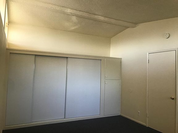 3rd image of 1302 E Kingsley Ave APT 37