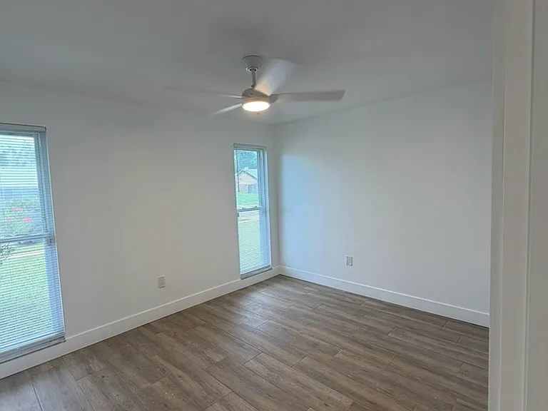 7608 Humboldt Ave — Photo 18