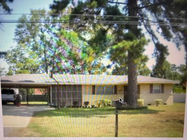 405 Carter Dr, White Hall, AR 71602