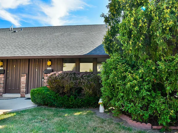 5184 Woodbridge Ln S #5184, Milwaukee, WI 53221