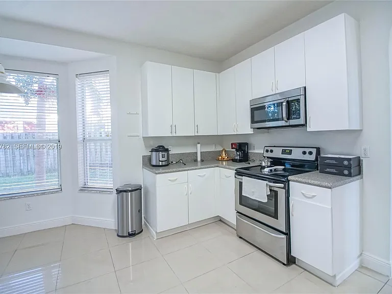 2227 Portofino Ave — Photo 13