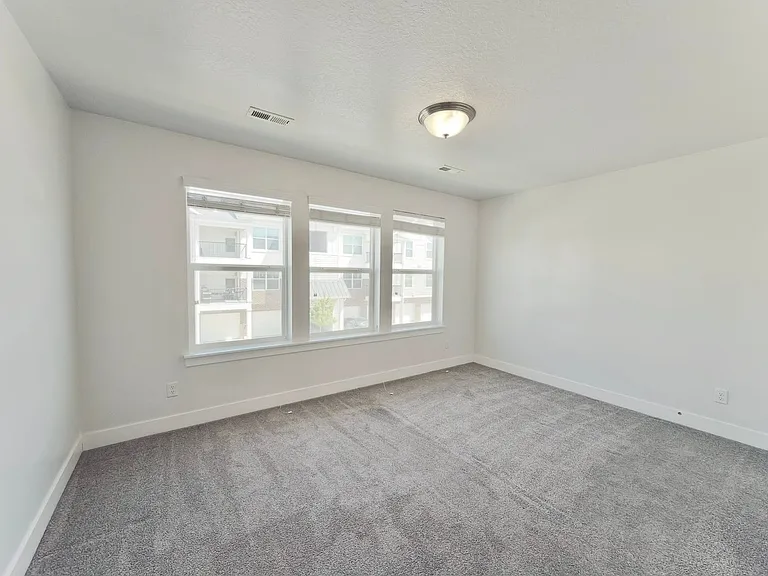 3961 W 1850 N — Photo 45