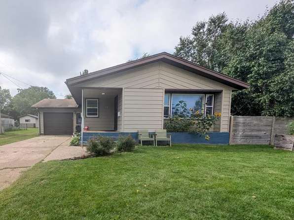 145 5th St NW, Perham, MN 56573