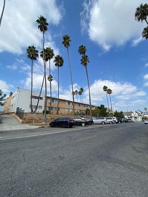 1st image of 309 S Alexandria Ave #118