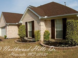 300 Northwood Hills Dr, Hernando, MS 38632