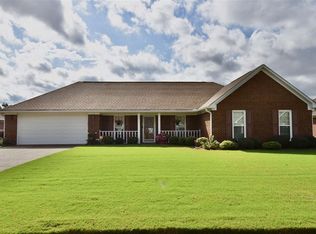 42 Birdsong Cv, Jackson, TN 38305