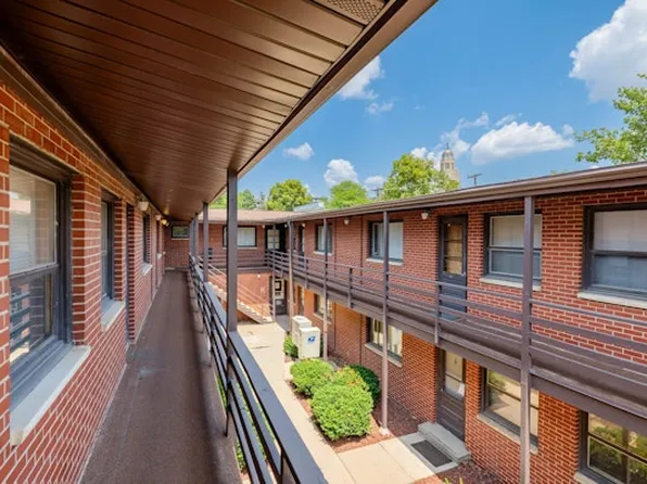 Town & Garden, 1210 F St #37, Lincoln, NE 68508