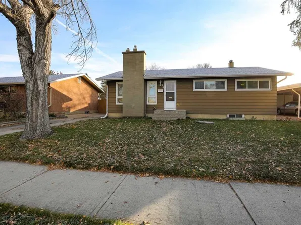 739 W 23rd St N, Lethbridge, AB T1H 3S8