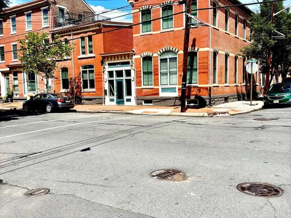 242 Centre St Unit 4, Trenton, NJ 08611