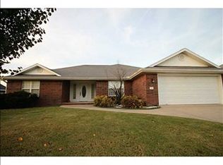 410 Edgehill Ave, Lowell, AR 72745