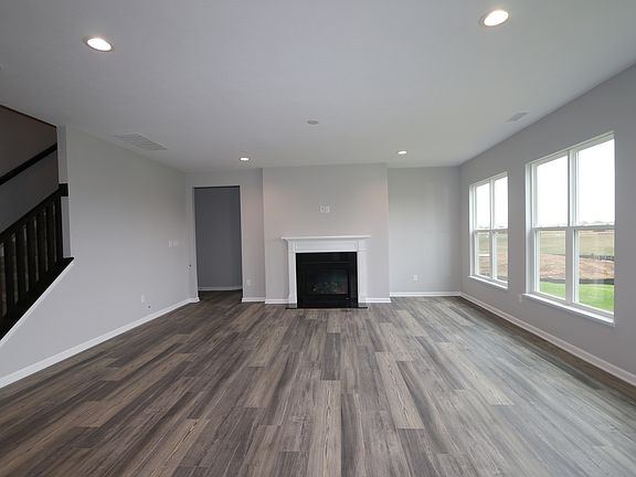 4th image of 16650 Cheddar Dr
