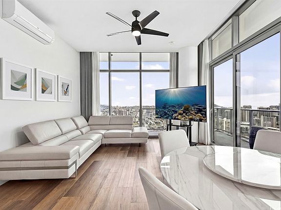 2nd image of 1500 Rycroft St #Penthouse 4419