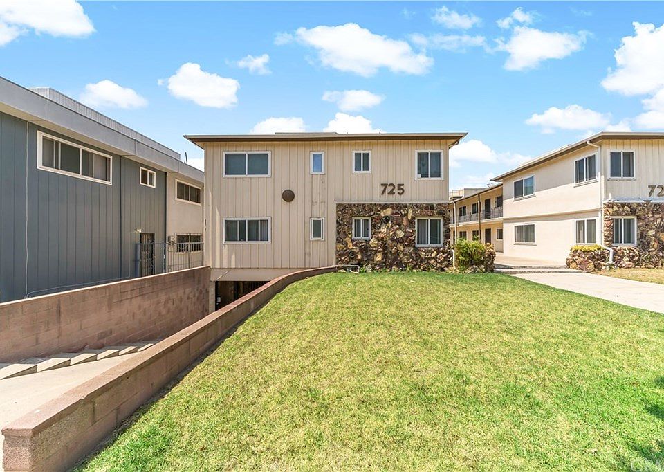 1st image of 725 Larch St APT 12