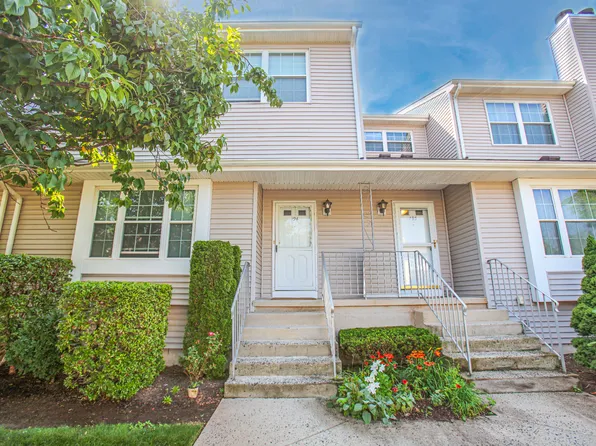 194 Driscoll Ct, Somerset, NJ 08873