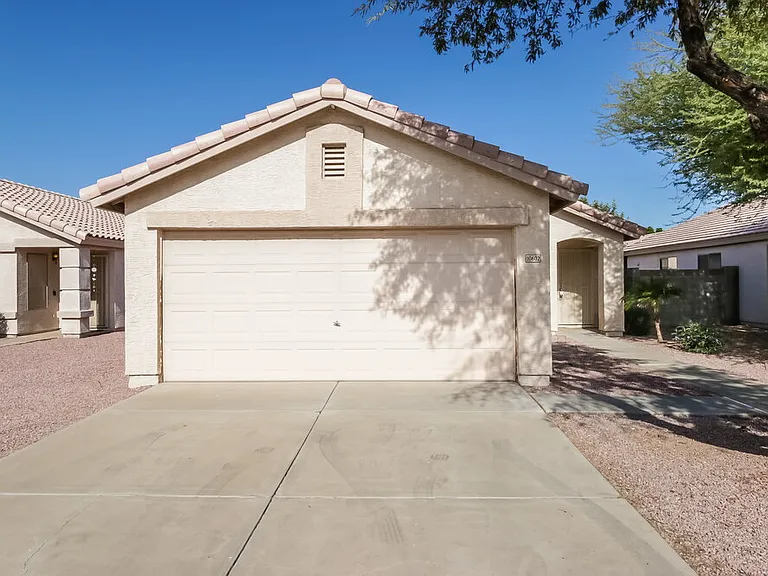 10602 W Rosewood Dr — Photo 1
