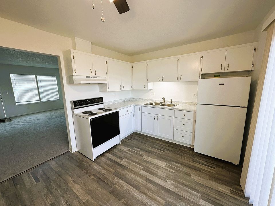 1st image of 305 NW 8th Ave #317