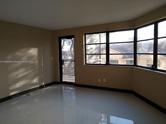 4th image of 20840 San Simeon Way APT 302