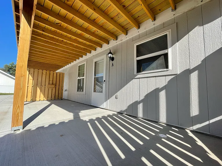 Covered rear patio