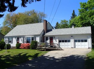 325 Comstock Pkwy, Cranston, RI 02921