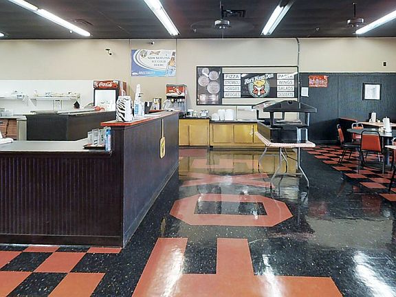 4th image of 1110 Warm Springs Hwy