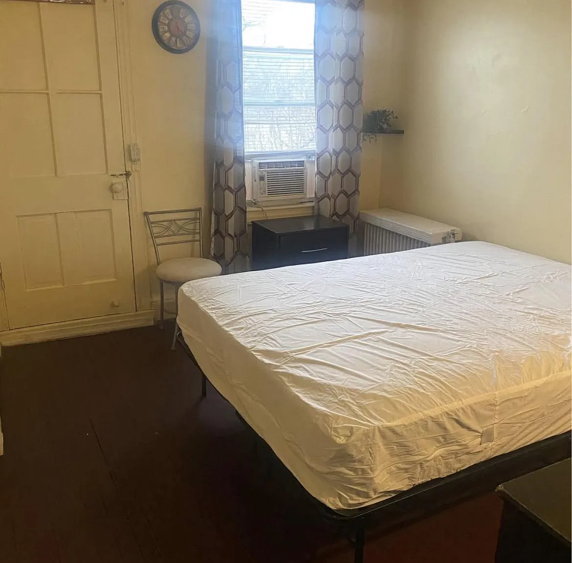 1 bed, 1336 sqft, $600 — Photo 2