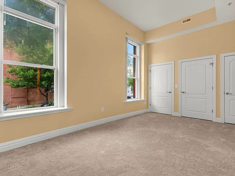 2300 N Calvert St — Photo 14