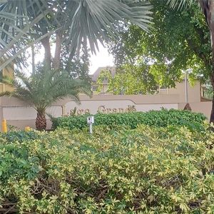 6540 W 26th Dr APT 21-60, Hialeah, FL, 33016
