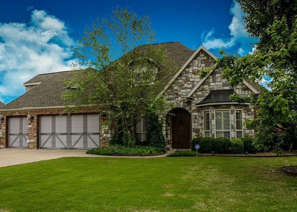 1st image of 5509 S 45th Ct