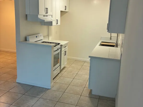 11520, 1000 S Malden Ave #10, Fullerton, CA 92832