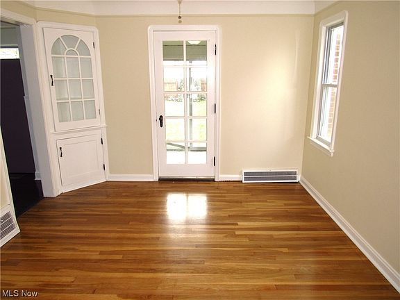 5th image of 8305 Manorford Dr