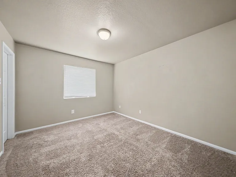25 Avrshire Ln — Photo 17