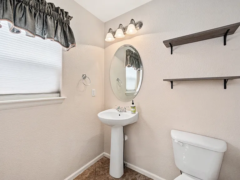 52801 Foxborough Ct — Photo 27