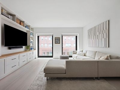 55 W 17th St APT 901, New York, NY, 10011
