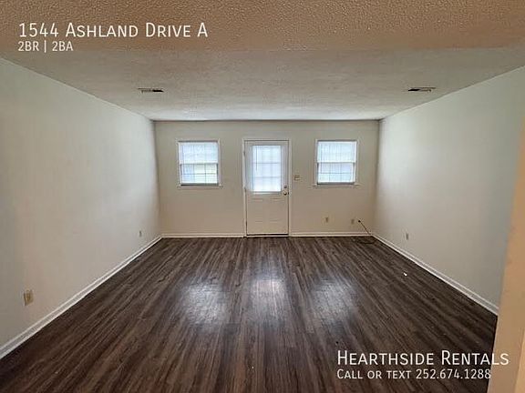 3rd image of 1544 Ashland Dr #A