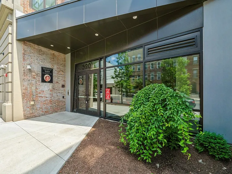 520 Palisade Ave #405 — Photo 35