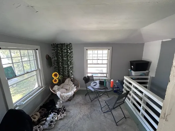 855 Butterworth St SW, Grand Rapids, MI 49504