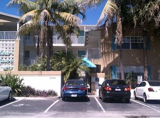 2449 NE 11th St APT 17, Fort Lauderdale, FL 33304