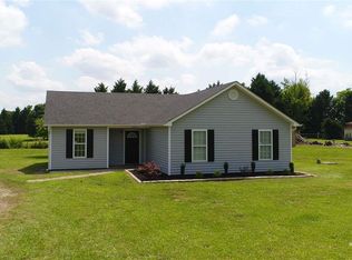 1685 Lee Rd, Clayton, NC 27520