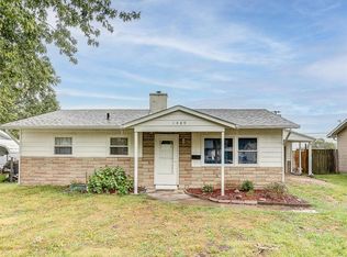 1489 Ladd Ave, Wood River, IL 62095